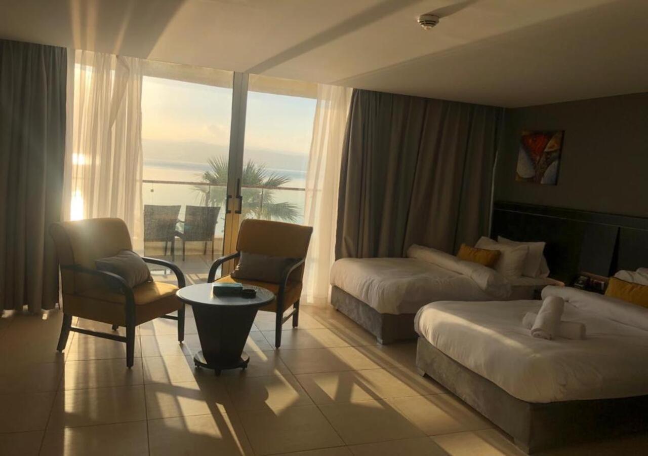 O Beach Hotel & Resort Sweimeh Exterior photo