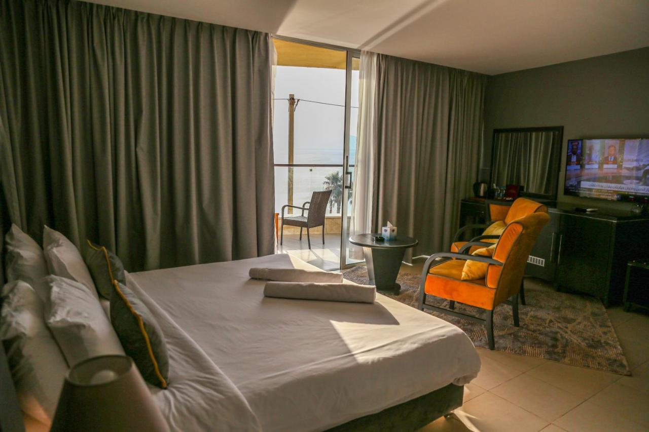 O Beach Hotel & Resort Sweimeh Exterior photo