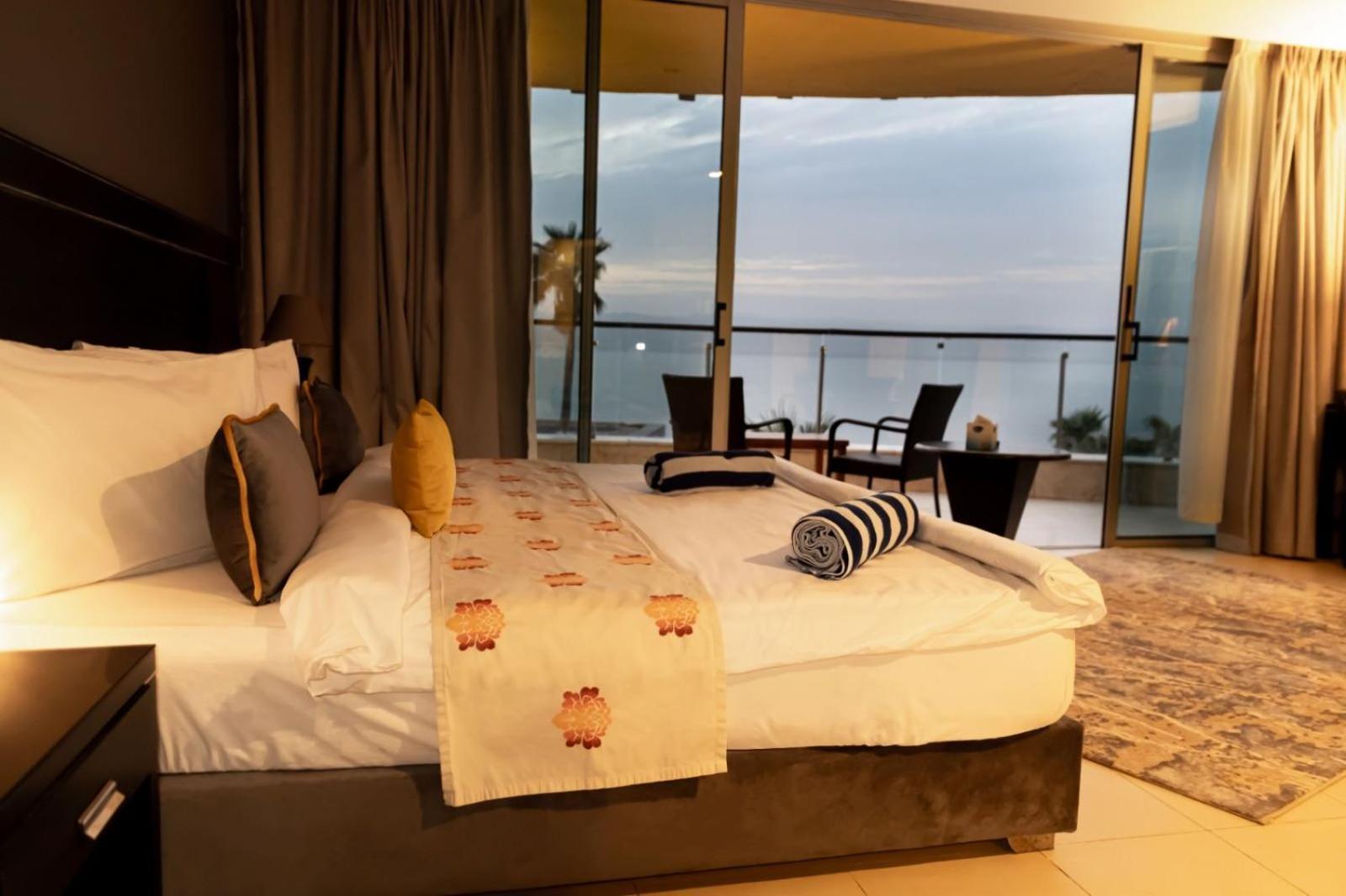 O Beach Hotel & Resort Sweimeh Exterior photo